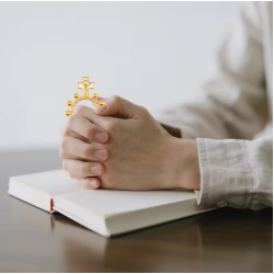 خاتم المسبحة الوردية