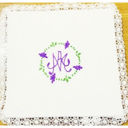 M غطاء كاس - تطريز - حرف