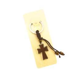 ميدالية مفاتيح صليب وخيط 