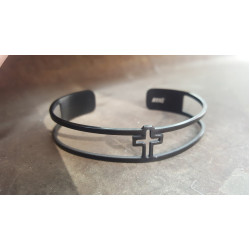 اسوارة ستانلس - صليب - اسود 